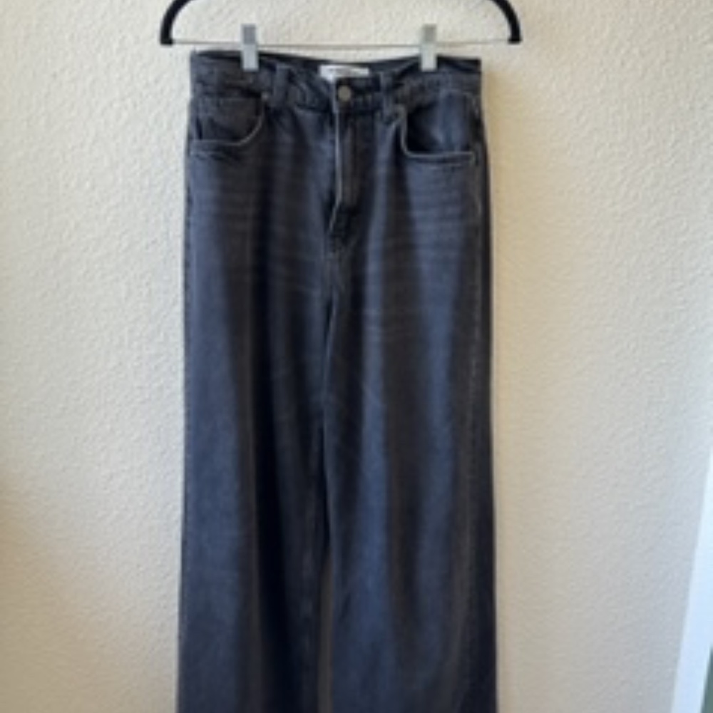 Reformation Cary High Rise Slouchy Leg jean--Size 26--in Seine